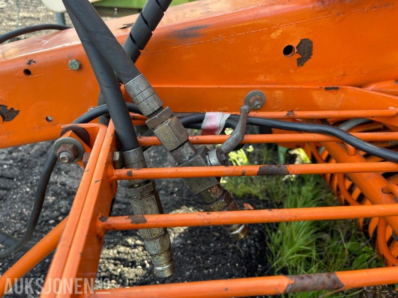 1999 Gallignani 3200 Rundballepresse selges som reparasjons objekt leasing 1999 Gallignani 3200 Rundballepresse selges som reparasjons objekt: picture 17 1999 Gallignani 3200 Rundballepresse selges som reparasjons objekt leasing 1999 Gallignani 3200 Rundballepresse selges som reparasjons objekt: picture 17