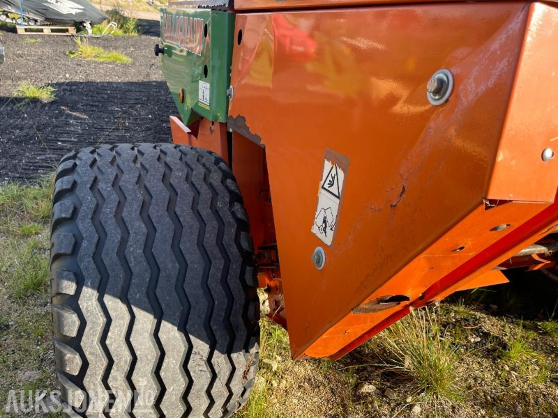 1999 Gallignani 3200 Rundballepresse selges som reparasjons objekt leasing 1999 Gallignani 3200 Rundballepresse selges som reparasjons objekt: picture 10 1999 Gallignani 3200 Rundballepresse selges som reparasjons objekt leasing 1999 Gallignani 3200 Rundballepresse selges som reparasjons objekt: picture 10