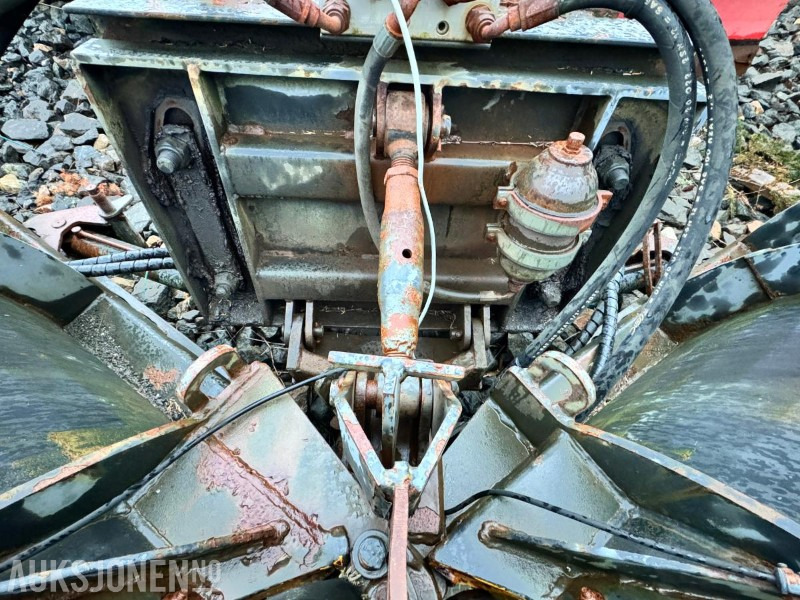 Agricultural machinery 1999 Tellefsdal vikeplog - V3000 HS - Med paralellogram - Hydraulisk løft - feste for brøyteplate: picture 11