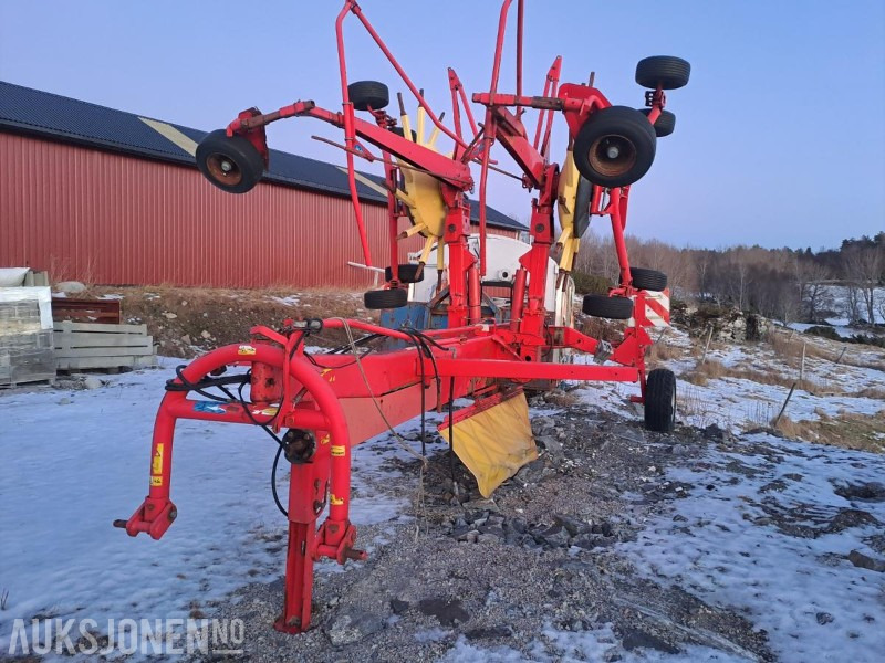 2009 Pöttinger EuroTop 771 A – samlerive - rep-objekt - Agricultural machinery: picture 1 2009 Pöttinger EuroTop 771 A – samlerive - rep-objekt - Agricultural machinery: picture 1