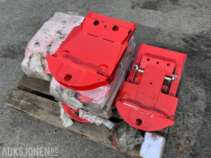 2016 Slepesko til Kuhn slåmaskiner - 8 stk faste og 2 stk justerbare - Ny/ubrukt - Passer til flere modeller av Kuhn slåmaskiner - Agricultural machinery: picture 1 2016 Slepesko til Kuhn slåmaskiner - 8 stk faste og 2 stk justerbare - Ny/ubrukt - Passer til flere modeller av Kuhn slåmaskiner - Agricultural machinery: picture 1
