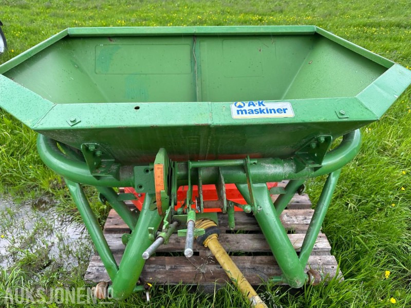 AMAZONE ZA-F 604R GJØDSELSPREDER - Agricultural machinery: picture 3 AMAZONE ZA-F 604R GJØDSELSPREDER - Agricultural machinery: picture 3