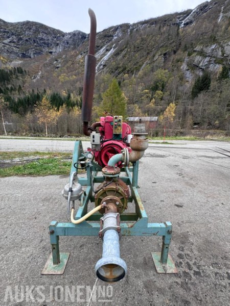 Rovatti S2K80/2E - Vannpumpe med Deutz motor F4L 912 - Agricultural machinery: picture 4 Rovatti S2K80/2E - Vannpumpe med Deutz motor F4L 912 - Agricultural machinery: picture 4