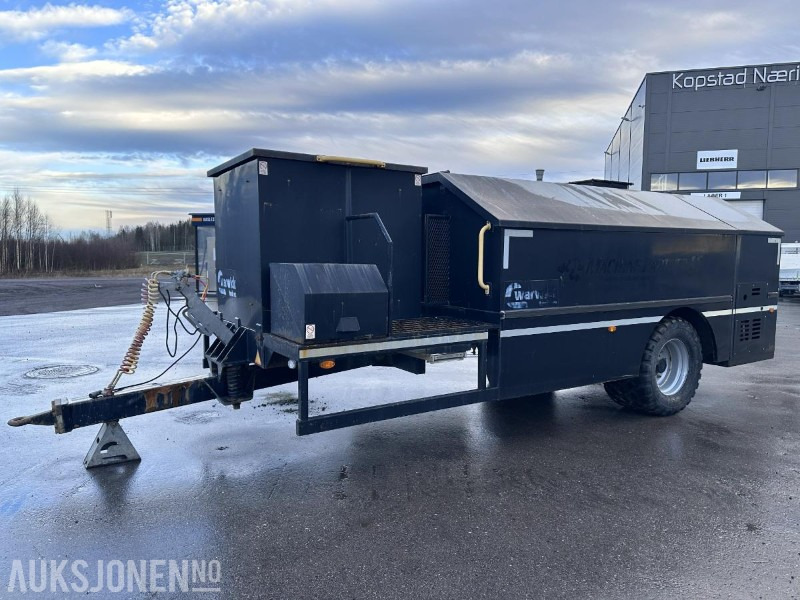 Warwick 6m³ Dieselvogn med 1m³ AdBlue tank - Agricultural machinery: picture 1 Warwick 6m³ Dieselvogn med 1m³ AdBlue tank - Agricultural machinery: picture 1