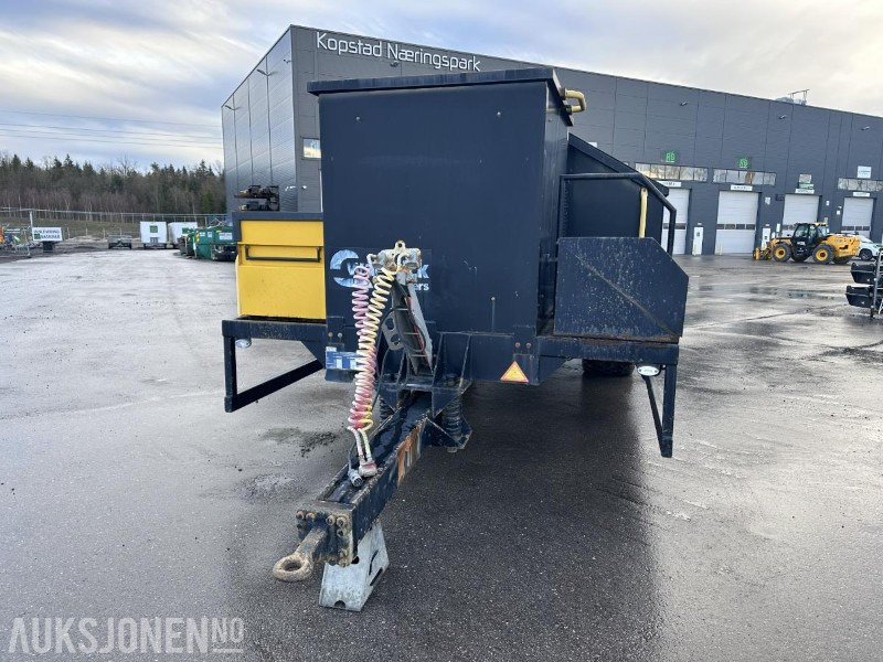 Warwick 6m³ Dieselvogn med 1m³ AdBlue tank - Agricultural machinery: picture 5 Warwick 6m³ Dieselvogn med 1m³ AdBlue tank - Agricultural machinery: picture 5