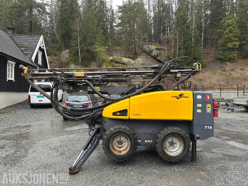 Atlas Copco FlexiROC T15R 2013 – Borerigg med ILMEG – Fjernkontroll- 1909 Timer - Drilling rig: picture 2 Atlas Copco FlexiROC T15R 2013 – Borerigg med ILMEG – Fjernkontroll- 1909 Timer - Drilling rig: picture 2