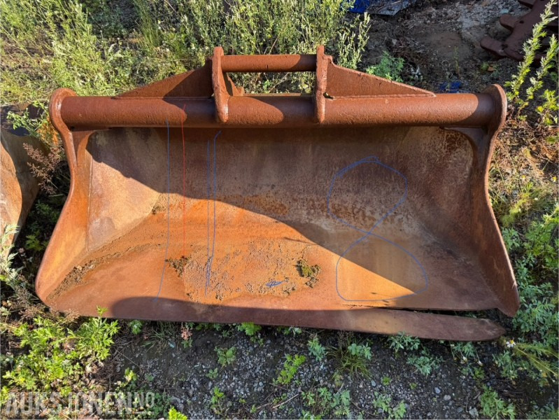 2007 SB planeringsskuffe med S60-feste - Attachment for Construction machinery: picture 4 2007 SB planeringsskuffe med S60-feste - Attachment for Construction machinery: picture 4