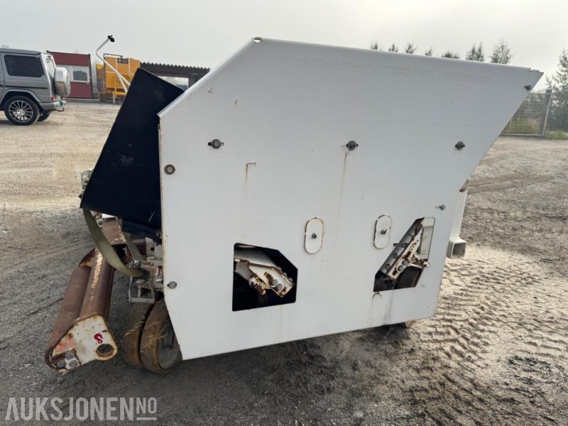 2015 Astec BF400 kantutlegger med BM feste - Attachment for Construction machinery: picture 2 2015 Astec BF400 kantutlegger med BM feste - Attachment for Construction machinery: picture 2