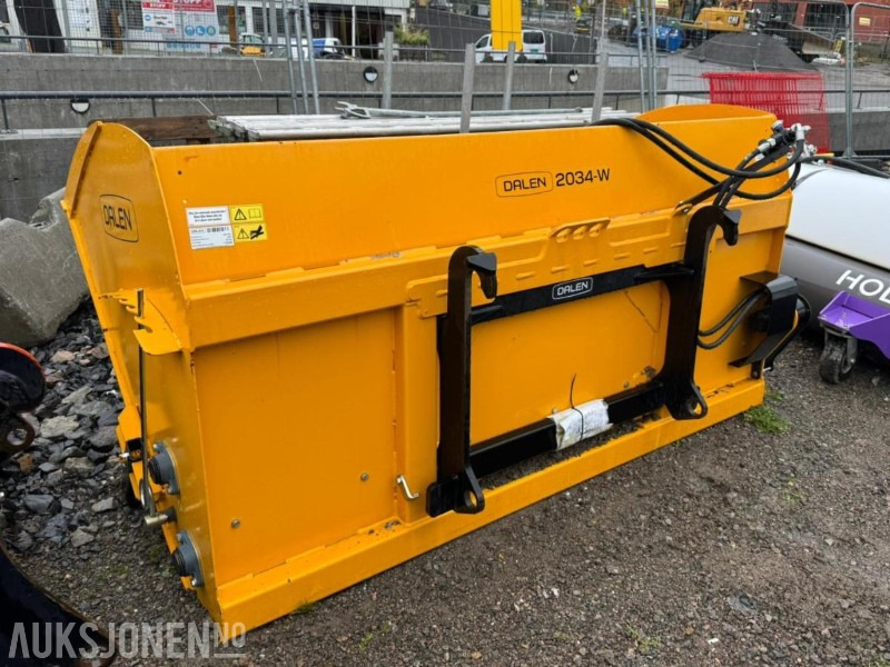 2022 Dalen 2034-WU - 225cm hydraulisk sandstrøer, 500kg, 1500 liter - Attachment for Construction machinery: picture 1 2022 Dalen 2034-WU - 225cm hydraulisk sandstrøer, 500kg, 1500 liter - Attachment for Construction machinery: picture 1