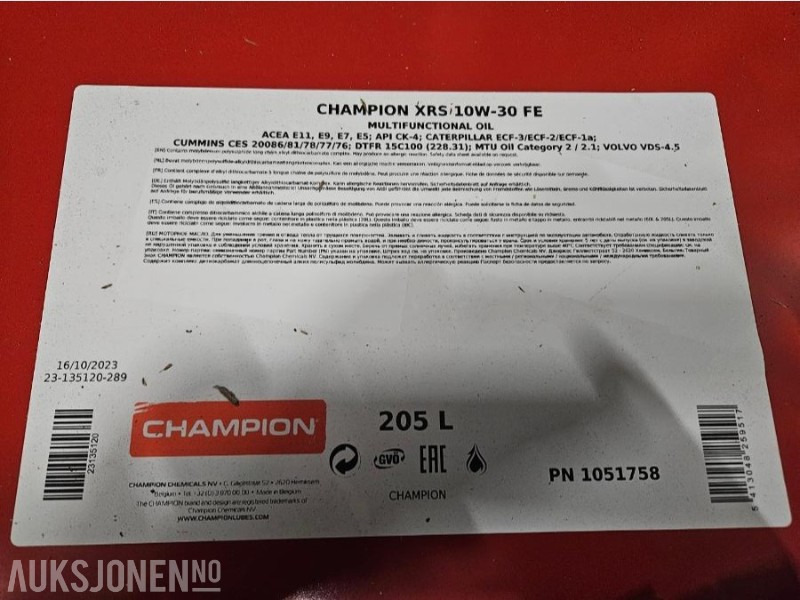 2023 - 100 Liter - Champion XRS 10W-30 FE Multifunctinal Oil - Attachment for Construction machinery: picture 2 2023 - 100 Liter - Champion XRS 10W-30 FE Multifunctinal Oil - Attachment for Construction machinery: picture 2