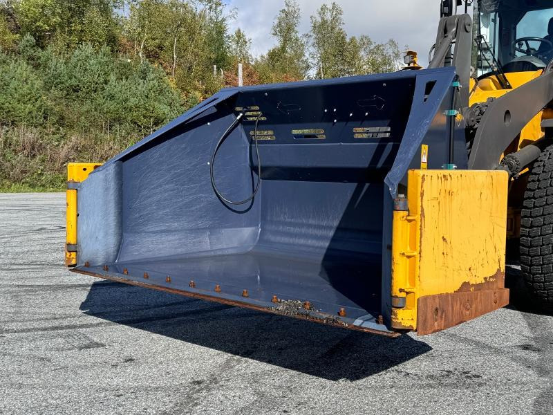 2023 Drivex Klappvingeskuffe / Klaffskuffe / Snøskuffe / brøyteskuffe - Volvo BM feste - 3,5 m3 - Attachment for Construction machinery: picture 2 2023 Drivex Klappvingeskuffe / Klaffskuffe / Snøskuffe / brøyteskuffe - Volvo BM feste - 3,5 m3 - Attachment for Construction machinery: picture 2