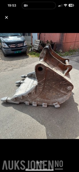 SMP 1250L - Attachment for Construction machinery: picture 4 SMP 1250L - Attachment for Construction machinery: picture 4