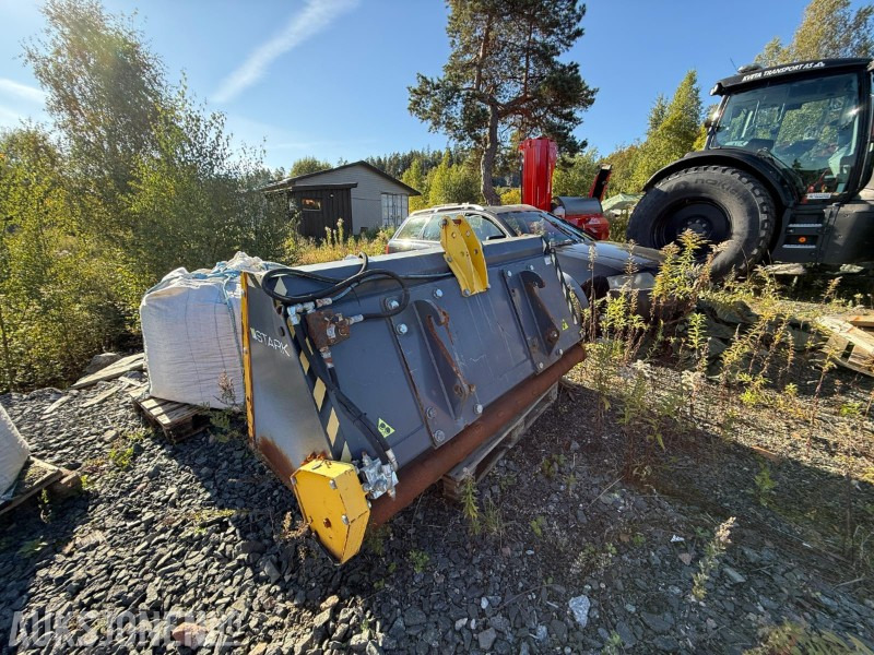 Stark strøkasse HK 1010 (2,09M) - Attachment for Construction machinery: picture 2 Stark strøkasse HK 1010 (2,09M) - Attachment for Construction machinery: picture 2