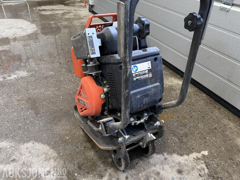 Construction equipment Husqvarna LFe60 LAT, Batteridrevet vibroplate: picture 12 Construction equipment Husqvarna LFe60 LAT, Batteridrevet vibroplate: picture 12