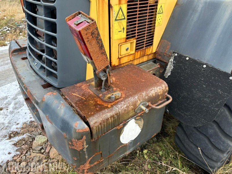 Wheel loader Komatsu WA320-5h Hullaster - Rep-objekt: picture 12