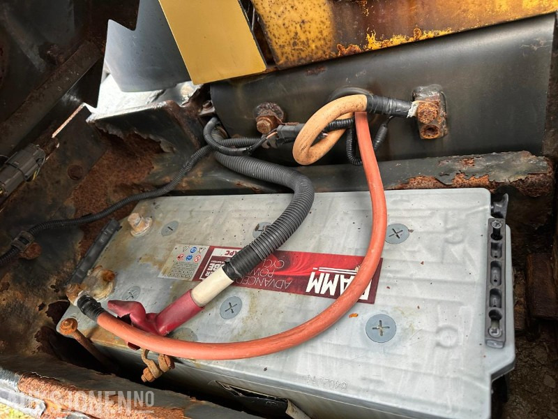 Wheel loader Komatsu WA320-5h Hullaster - Rep-objekt: picture 13