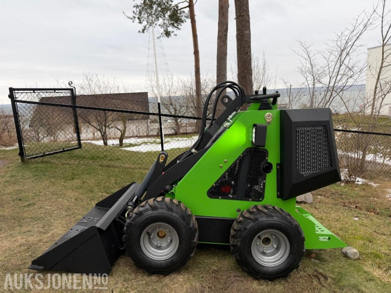 MINILASTER TC320 B&S 13,5 HK, INK SKUFFE/ PALLEGAFLER/ GRAVER - MVA FRI - Skid steer loader: picture 2 MINILASTER TC320 B&S 13,5 HK, INK SKUFFE/ PALLEGAFLER/ GRAVER - MVA FRI - Skid steer loader: picture 2