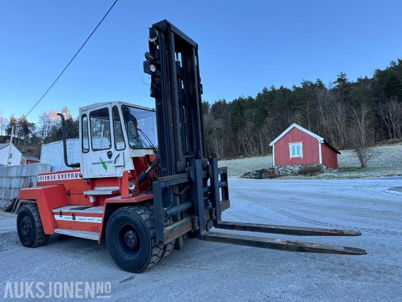 1982 Svetruck 15120-35 - 15 tonns truck - Hydraulisk bredding på gafler - inkl båtgafler - Material handling equipment: picture 3 1982 Svetruck 15120-35 - 15 tonns truck - Hydraulisk bredding på gafler - inkl båtgafler - Material handling equipment: picture 3