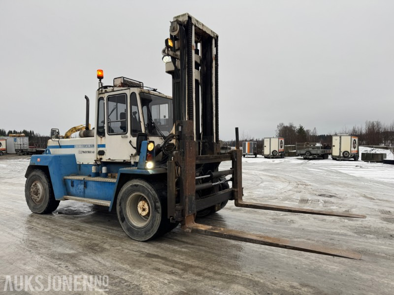 1997 Swetruck 15120-35 truck med 14 tonn løftekapasitet. - Material handling equipment: picture 4 1997 Swetruck 15120-35 truck med 14 tonn løftekapasitet. - Material handling equipment: picture 4
