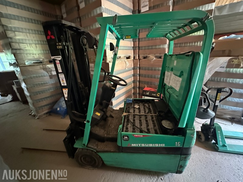 2002 Mitsubishi FB 16K-T - Material handling equipment: picture 1 2002 Mitsubishi FB 16K-T - Material handling equipment: picture 1