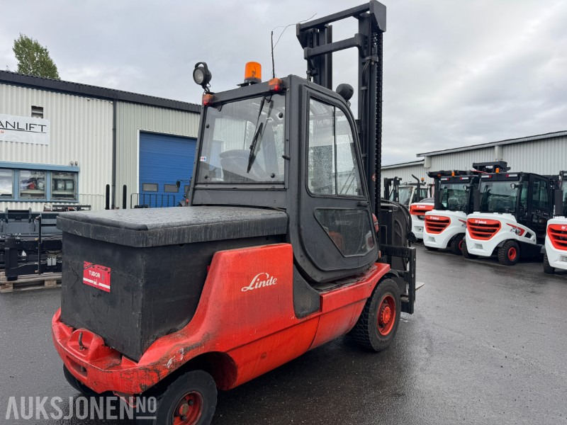 2006 Linde E48P motvekttruck med 4610 kg løftekapasitet - Material handling equipment: picture 4 2006 Linde E48P motvekttruck med 4610 kg løftekapasitet - Material handling equipment: picture 4