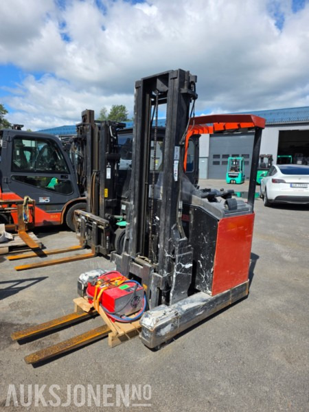 2008 BT RR B2 reach/støttebein truck - Material handling equipment: picture 1 2008 BT RR B2 reach/støttebein truck - Material handling equipment: picture 1