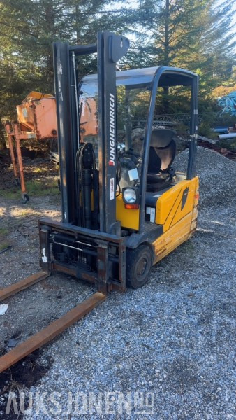 2008 Jungheinrich EFG216K - Material handling equipment: picture 1 2008 Jungheinrich EFG216K - Material handling equipment: picture 1