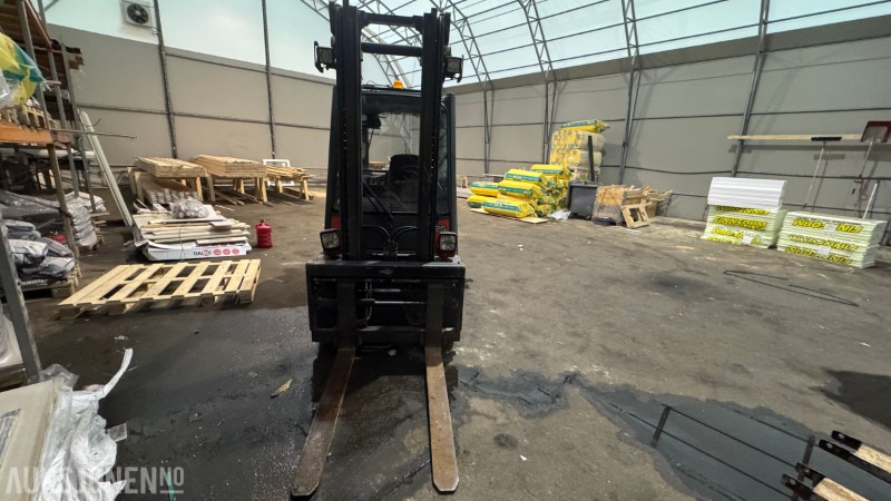 2010 Linde H25D truck - 30kW - 8337 timer - Aircondition - Setevarme - Material handling equipment: picture 4 2010 Linde H25D truck - 30kW - 8337 timer - Aircondition - Setevarme - Material handling equipment: picture 4