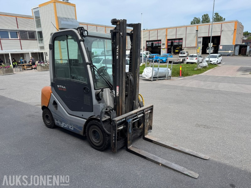 2014 Still RX 70-30 Hybrid Gaffeltruck – 3 tonn løftekapasitet Repobjekt - Material handling equipment: picture 3 2014 Still RX 70-30 Hybrid Gaffeltruck – 3 tonn løftekapasitet Repobjekt - Material handling equipment: picture 3