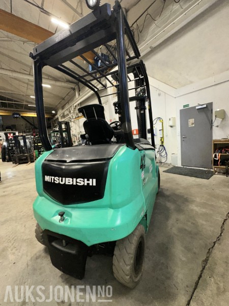 2015 Mitsubishi FB35N Elektrisk gaffeltruck m/spreder + sideskift – 3,5 tonn – Kun 496 timer! - Material handling equipment: picture 5 2015 Mitsubishi FB35N Elektrisk gaffeltruck m/spreder + sideskift – 3,5 tonn – Kun 496 timer! - Material handling equipment: picture 5