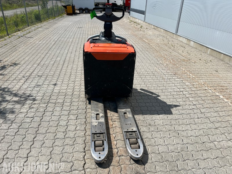 Snile BT BT Levio 2 tonn - Material handling equipment: picture 4 Snile BT BT Levio 2 tonn - Material handling equipment: picture 4
