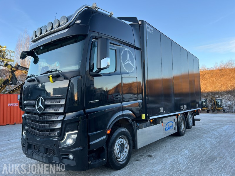 Mercedes-Benz Actros 2563 Skapbil – 626 hk – GigaSpace – EN12642 XL – Komplett langtransportbil - Box truck: picture 1 Mercedes-Benz Actros 2563 Skapbil – 626 hk – GigaSpace – EN12642 XL – Komplett langtransportbil - Box truck: picture 1