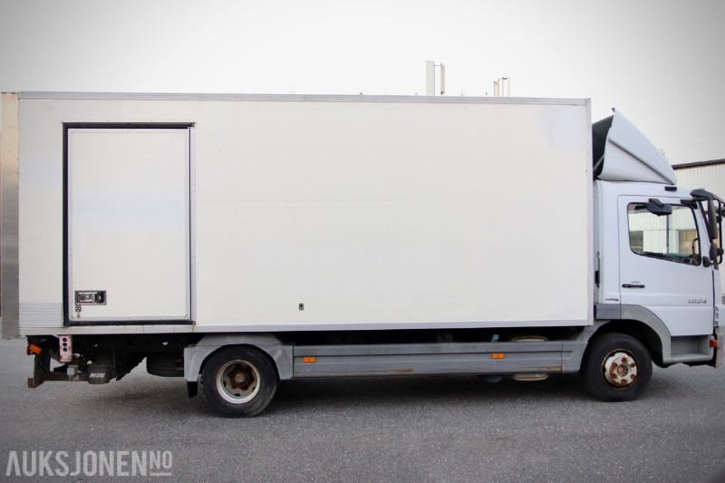 Mercedes-Benz Atego 1024 skapbil med løftelem – 6.2L / 238 hk – EU-godkjent til 20.10.2026 - Box truck: picture 4 Mercedes-Benz Atego 1024 skapbil med løftelem – 6.2L / 238 hk – EU-godkjent til 20.10.2026 - Box truck: picture 4