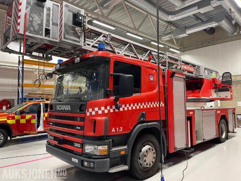 1998 Scania P94DB 310 Hk Stigebil med Metz påbygg, og kun 86522 km ! - Municipal/ Special vehicle: picture 1 1998 Scania P94DB 310 Hk Stigebil med Metz påbygg, og kun 86522 km ! - Municipal/ Special vehicle: picture 1