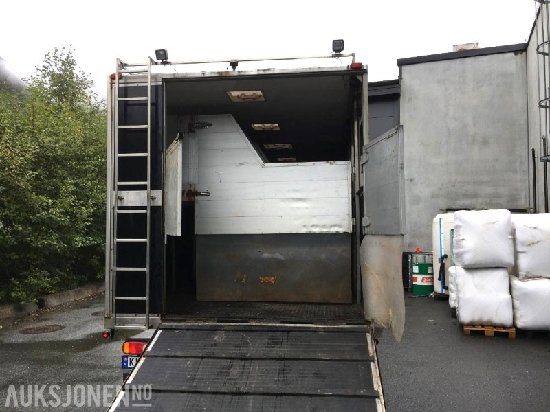 2004 DAF LF 45.220 - Hestebil / Transportbil, 202552km - Municipal/ Special vehicle: picture 3 2004 DAF LF 45.220 - Hestebil / Transportbil, 202552km - Municipal/ Special vehicle: picture 3