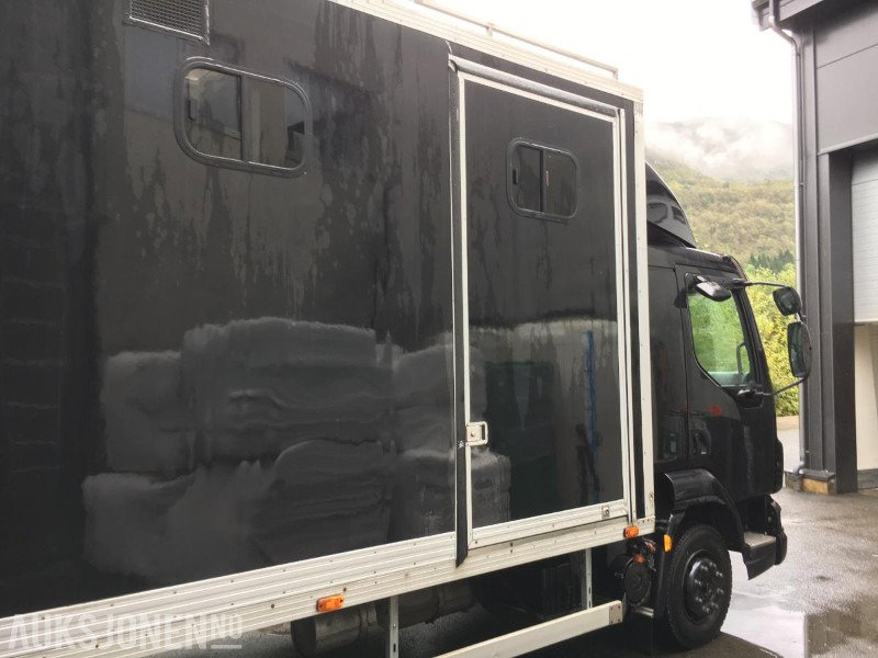 2004 DAF LF 45.220 - Hestebil / Transportbil, 202552km - Municipal/ Special vehicle: picture 5 2004 DAF LF 45.220 - Hestebil / Transportbil, 202552km - Municipal/ Special vehicle: picture 5