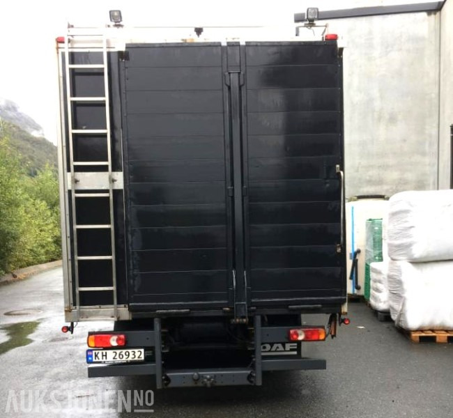 2004 DAF LF 45.220 - Hestebil / Transportbil, 202552km - Municipal/ Special vehicle: picture 4 2004 DAF LF 45.220 - Hestebil / Transportbil, 202552km - Municipal/ Special vehicle: picture 4