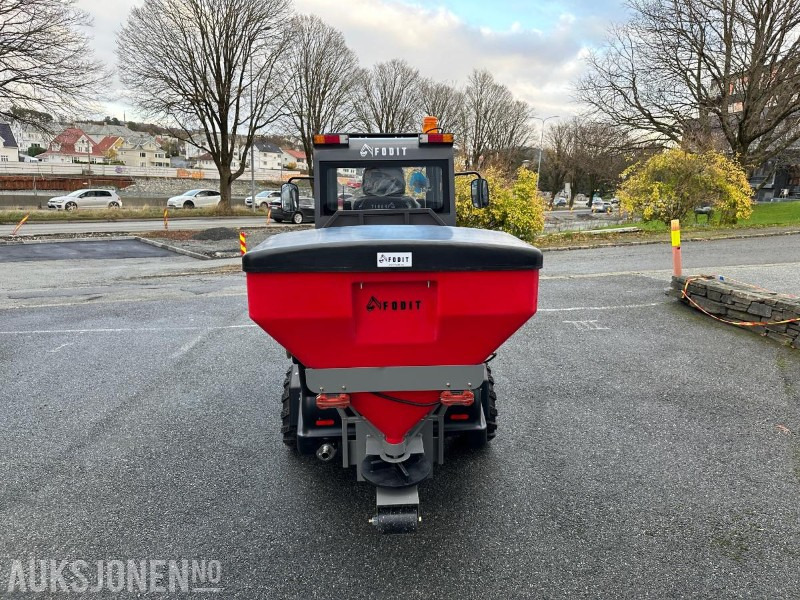 2025 FODIT REDSKAPSBÆRER FT-130 FOR SOMMER-VINTERBRUK. 2 VALGFRIE TILLEGGSUTSTYR - DEMOMASKIN - Municipal/ Special vehicle: picture 5 2025 FODIT REDSKAPSBÆRER FT-130 FOR SOMMER-VINTERBRUK. 2 VALGFRIE TILLEGGSUTSTYR - DEMOMASKIN - Municipal/ Special vehicle: picture 5