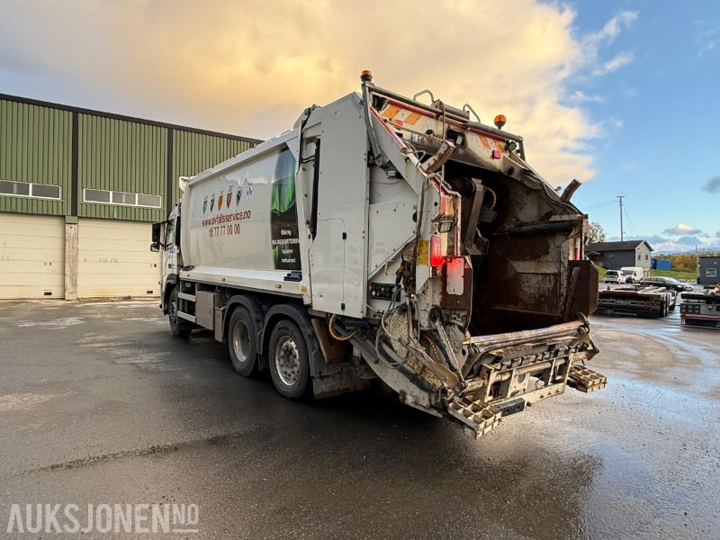 2011 Volvo FM330 6X2 Komprimatorbil 22M3 - Strøere - Baklaster - 353908KM - Other machinery: picture 3 2011 Volvo FM330 6X2 Komprimatorbil 22M3 - Strøere - Baklaster - 353908KM - Other machinery: picture 3