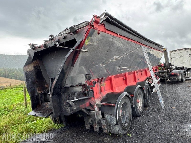 1997 R-R-Trailer asfaltsemi med transportbånd - Trailer: picture 5 1997 R-R-Trailer asfaltsemi med transportbånd - Trailer: picture 5