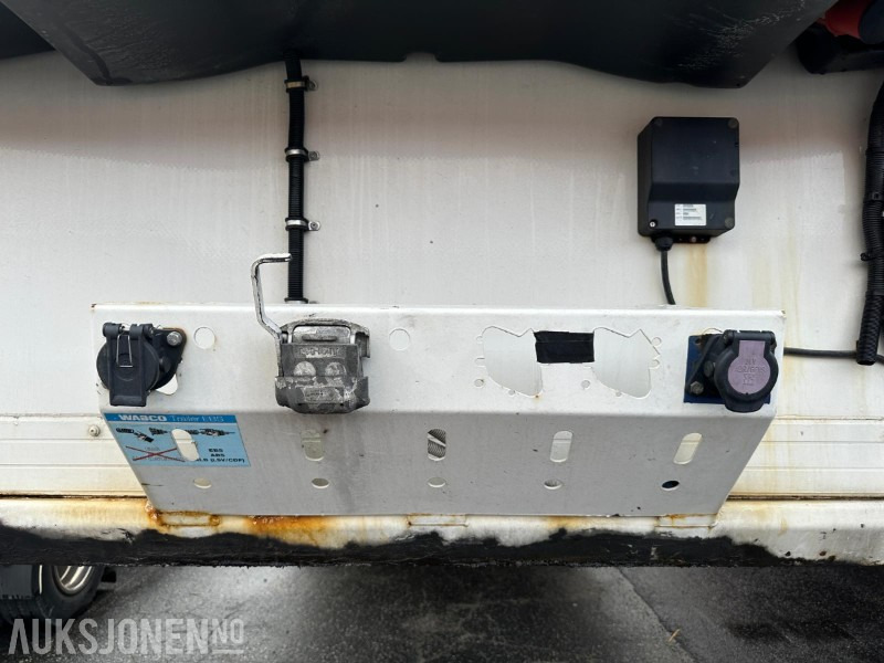 Ekeri FNA Frysesemi 2013 – Carrier Vector 1950 MT – Sideåpning – EU-godkjent til 07/2026 - Trailer: picture 4 Ekeri FNA Frysesemi 2013 – Carrier Vector 1950 MT – Sideåpning – EU-godkjent til 07/2026 - Trailer: picture 4