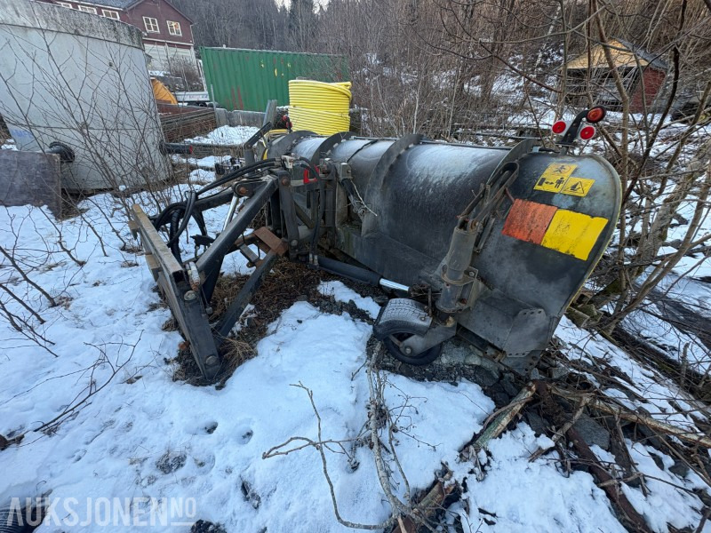 Truck 2004 Brøyteskjær – AM Teho HK 3700: picture 8