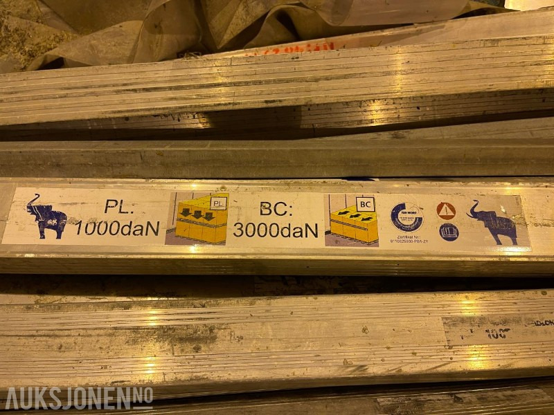 Stort antall sperrebommer til thermoskap - Truck: picture 5 Stort antall sperrebommer til thermoskap - Truck: picture 5