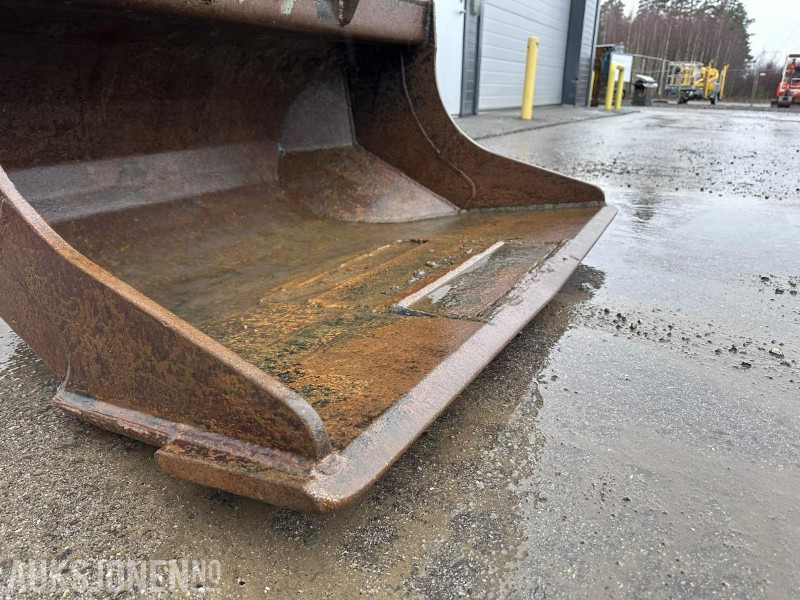 Engcon Pusskuff 370L S60 - Construction equipment: picture 5 Engcon Pusskuff 370L S60 - Construction equipment: picture 5