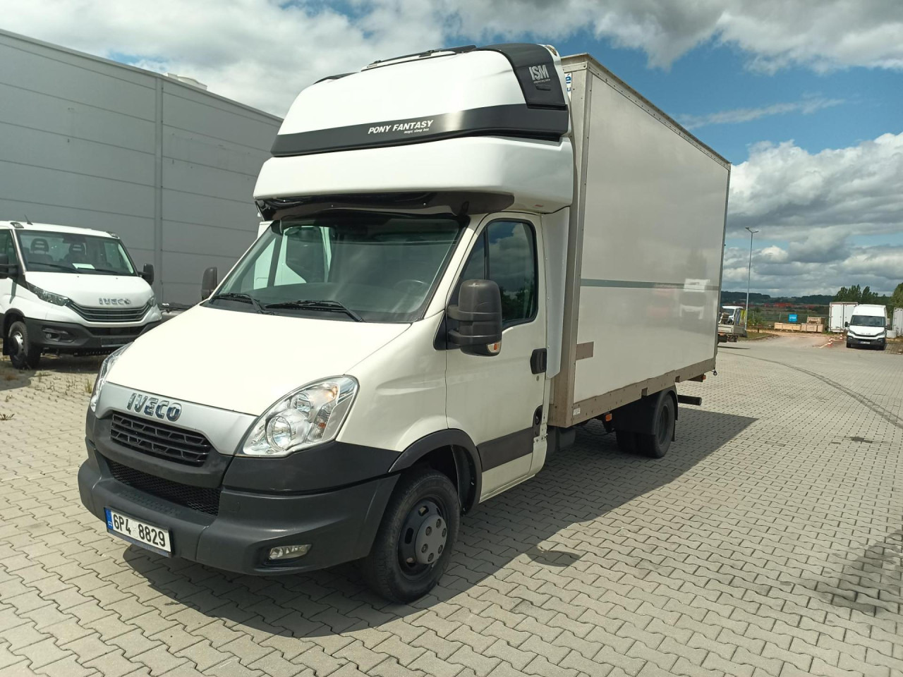 Closed box van IVECO Daily 35C15 3,0l: picture 8