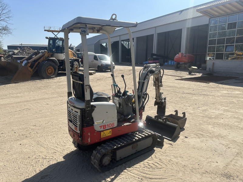 Takeuchi TB 108 3 buckets - Mini excavator: picture 5 Takeuchi TB 108 3 buckets - Mini excavator: picture 5