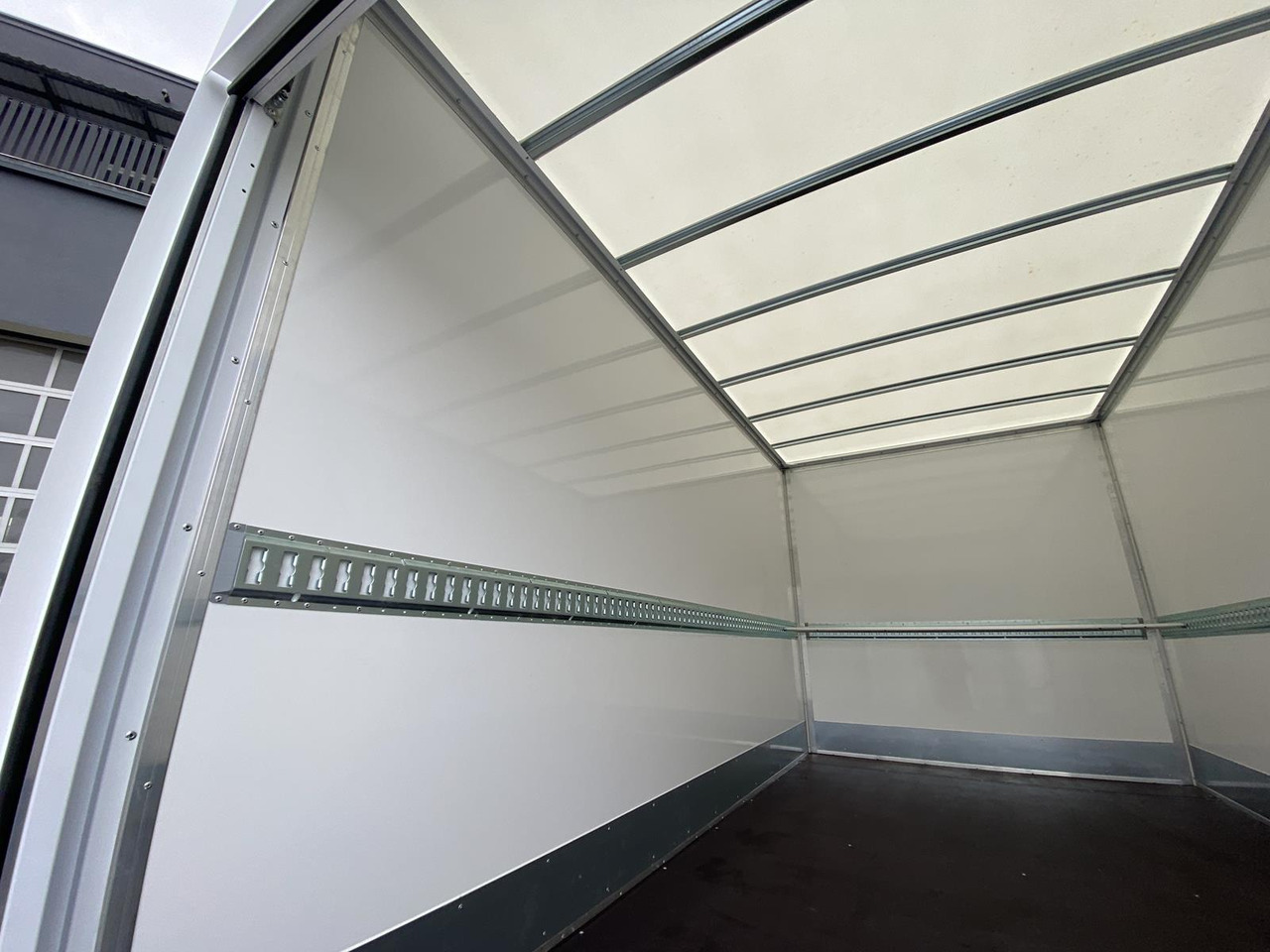 New Closed box van CITROEN JUMPER L4 1+2, 180PS, 2.2L | ALU-BOX 4200mm + LADERAMPE + LAGER: picture 13