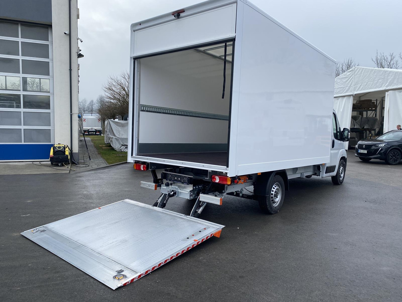 New Closed box van CITROEN JUMPER L4 1+2, 180PS, 2.2L | ALU-BOX 4200mm + LADERAMPE + LAGER: picture 10