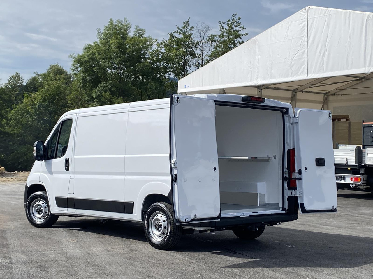 FIAT DUCATO L2H1 140PS | ISOLIERUNG OHNE KÜHLAGGREGAT - Refrigerated delivery van: picture 5 FIAT DUCATO L2H1 140PS | ISOLIERUNG OHNE KÜHLAGGREGAT - Refrigerated delivery van: picture 5