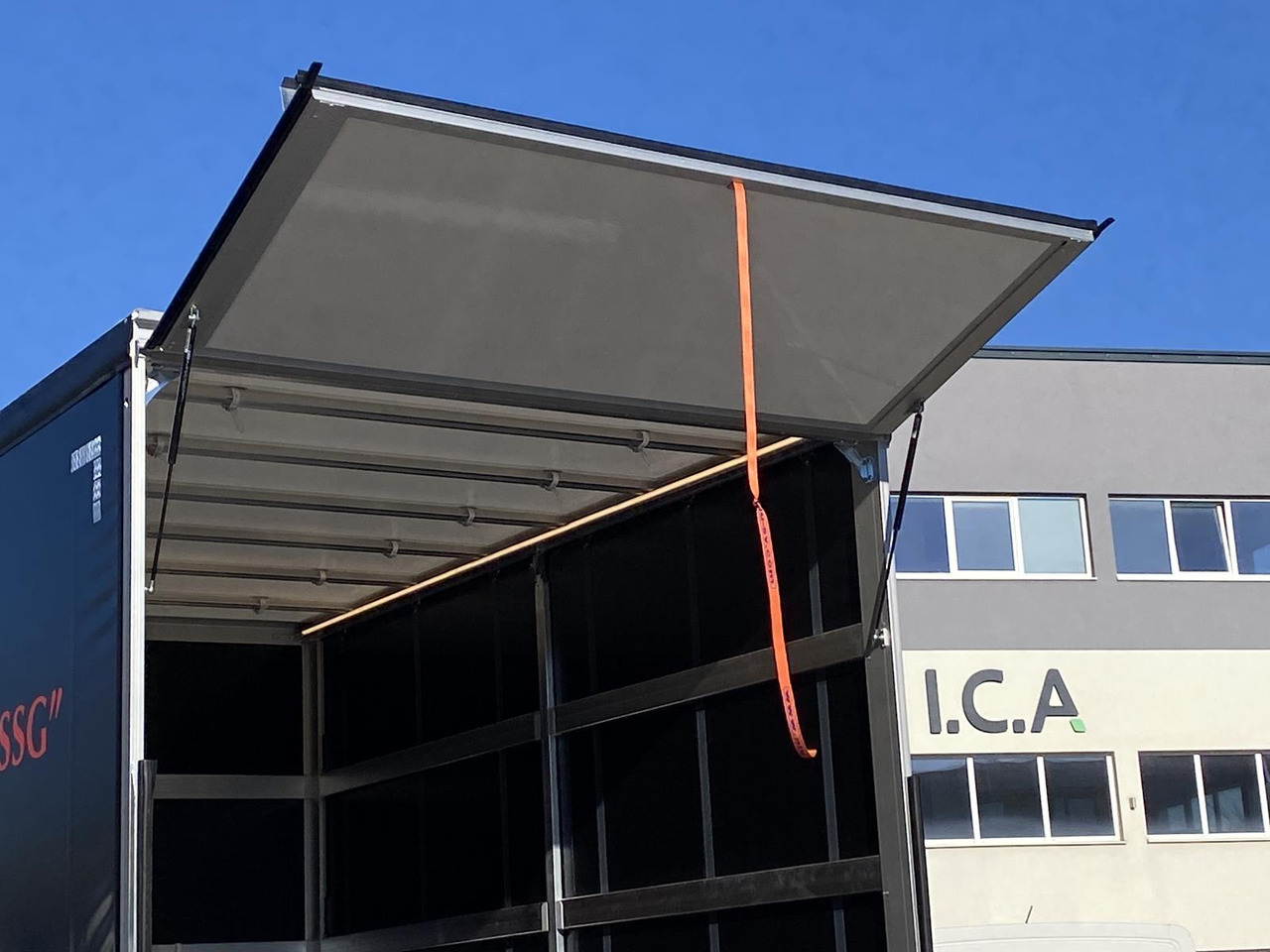 New Curtain side van IVECO DAILY 35S18HP  D30C | PRITSCHE PLANE + SCHLAFKABINE + LADERAMPE: picture 14